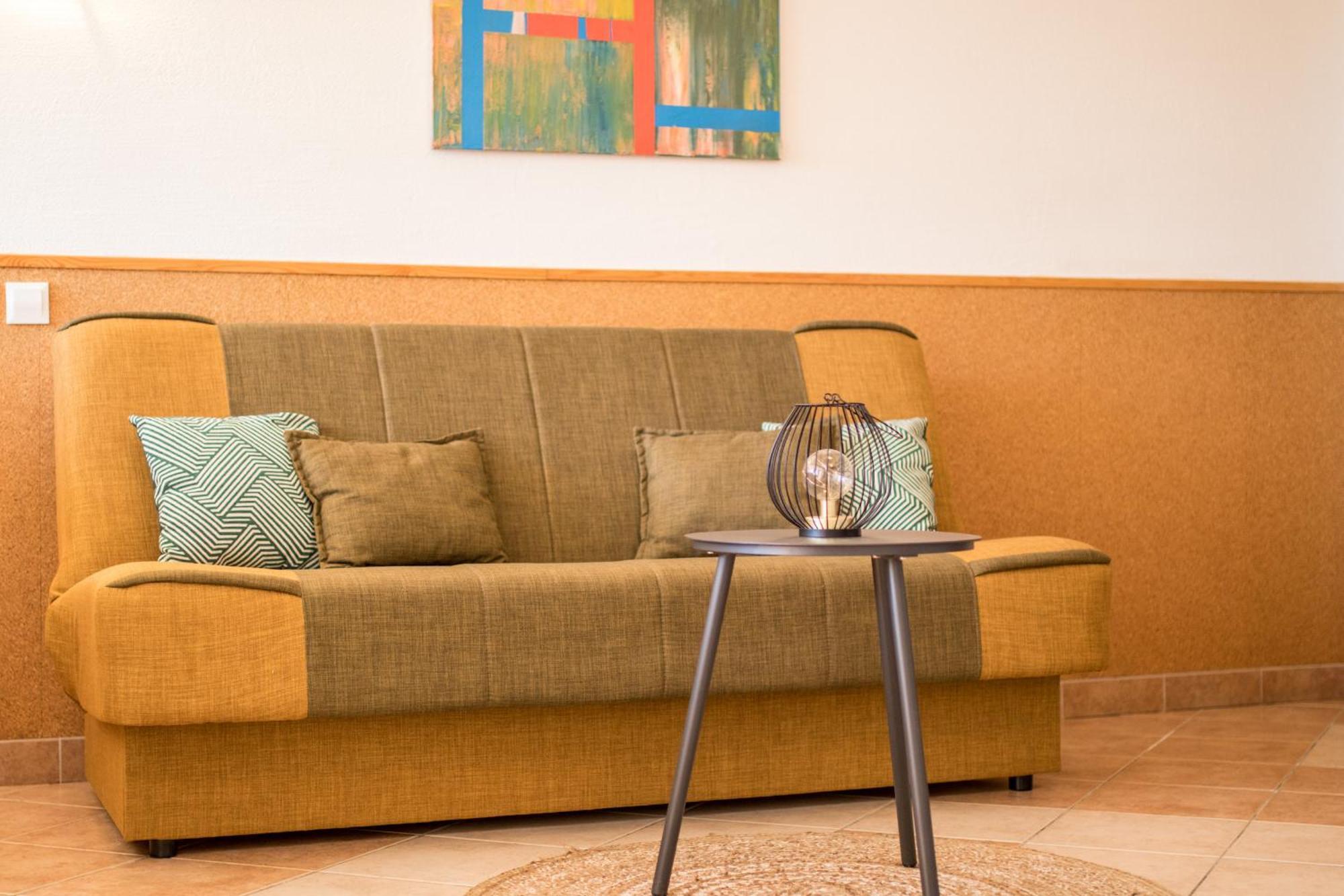 Apartments City Center Dekanic クルク エクステリア 写真